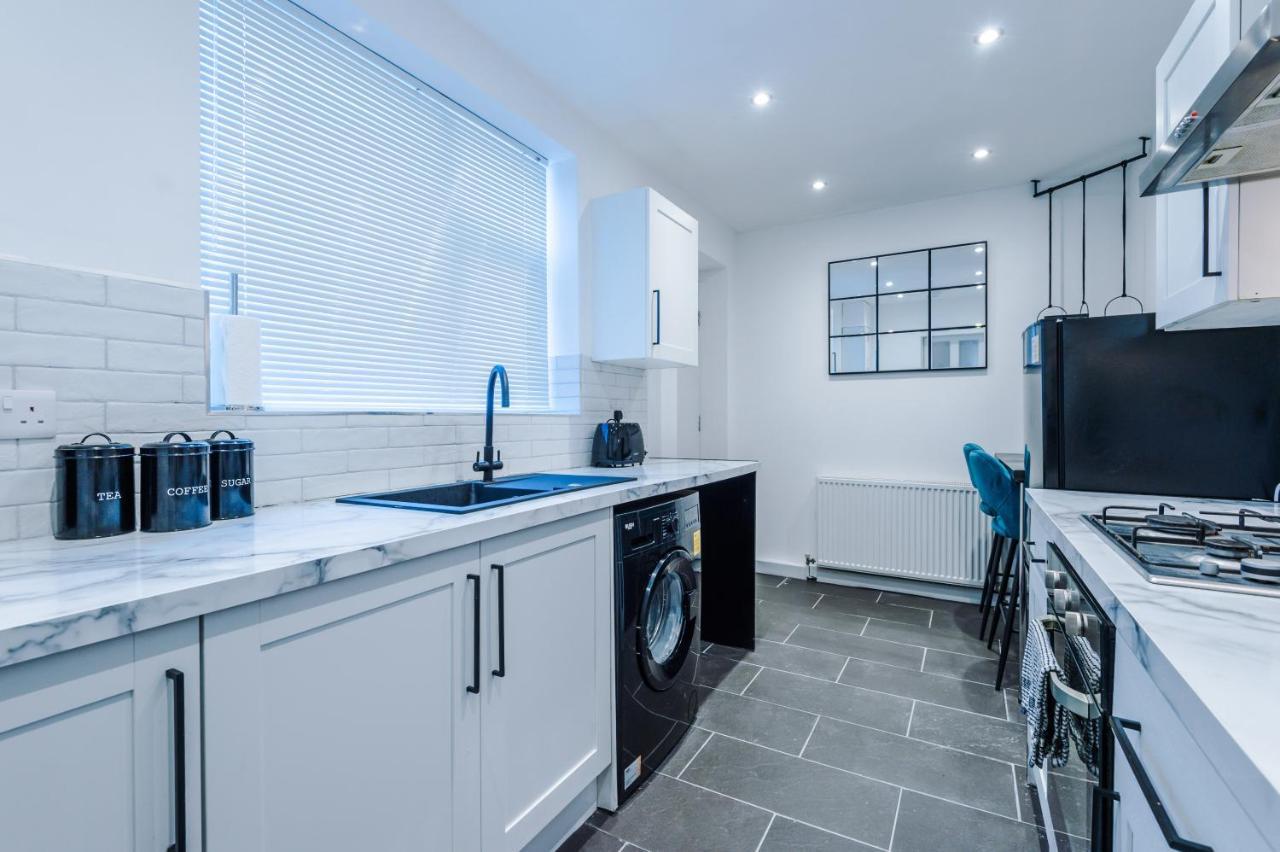3 Bedroom House Manchester Hosted By Mcr Dens Esterno foto
