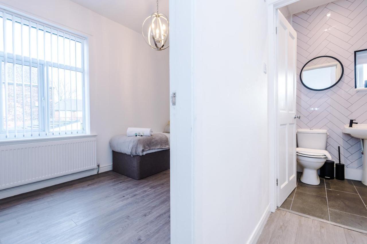 3 Bedroom House Manchester Hosted By Mcr Dens Esterno foto