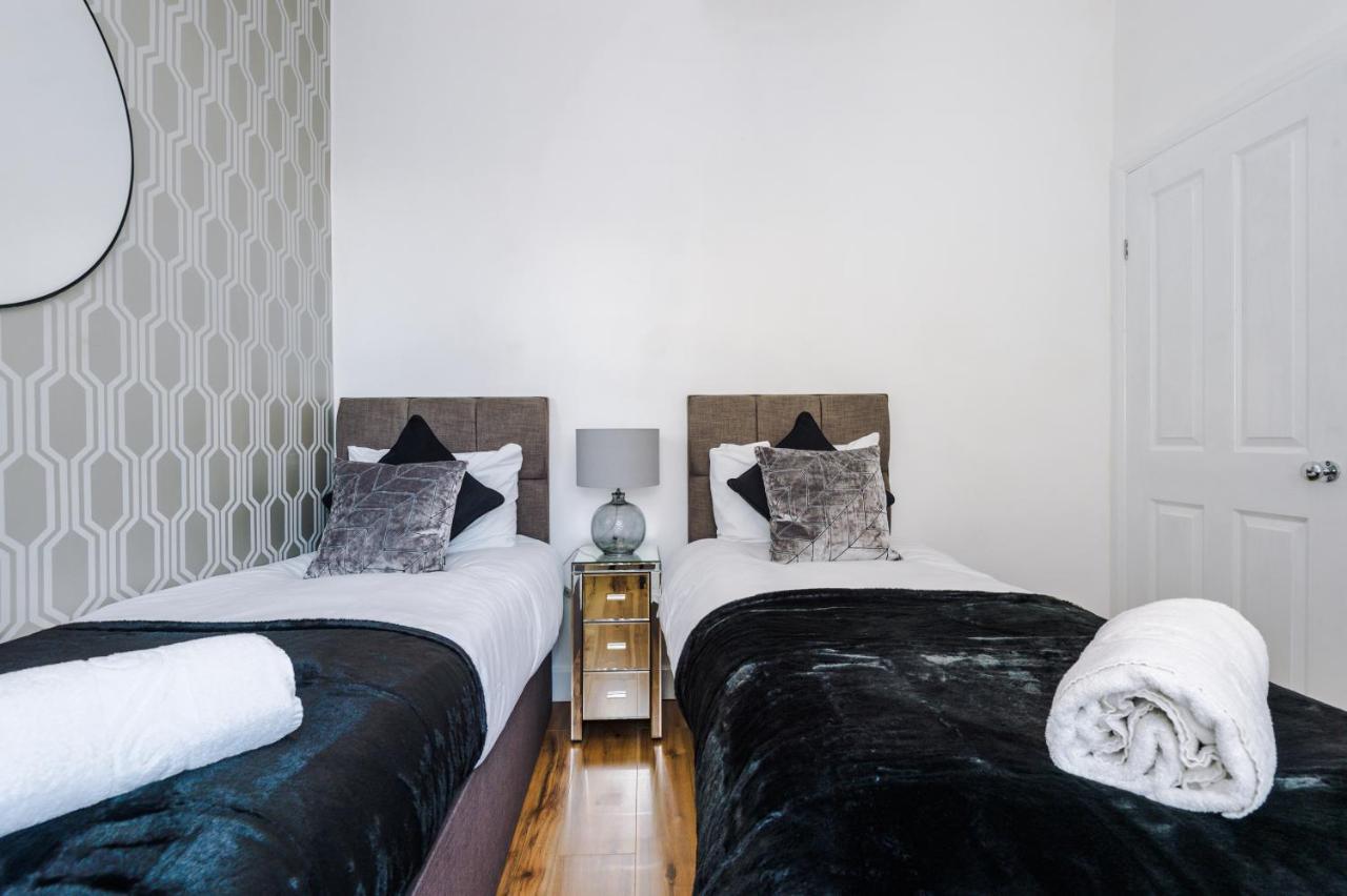 3 Bedroom House Manchester Hosted By Mcr Dens Esterno foto