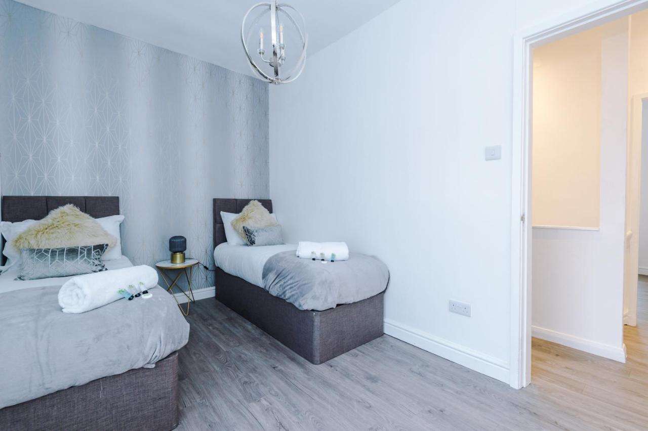 3 Bedroom House Manchester Hosted By Mcr Dens Esterno foto